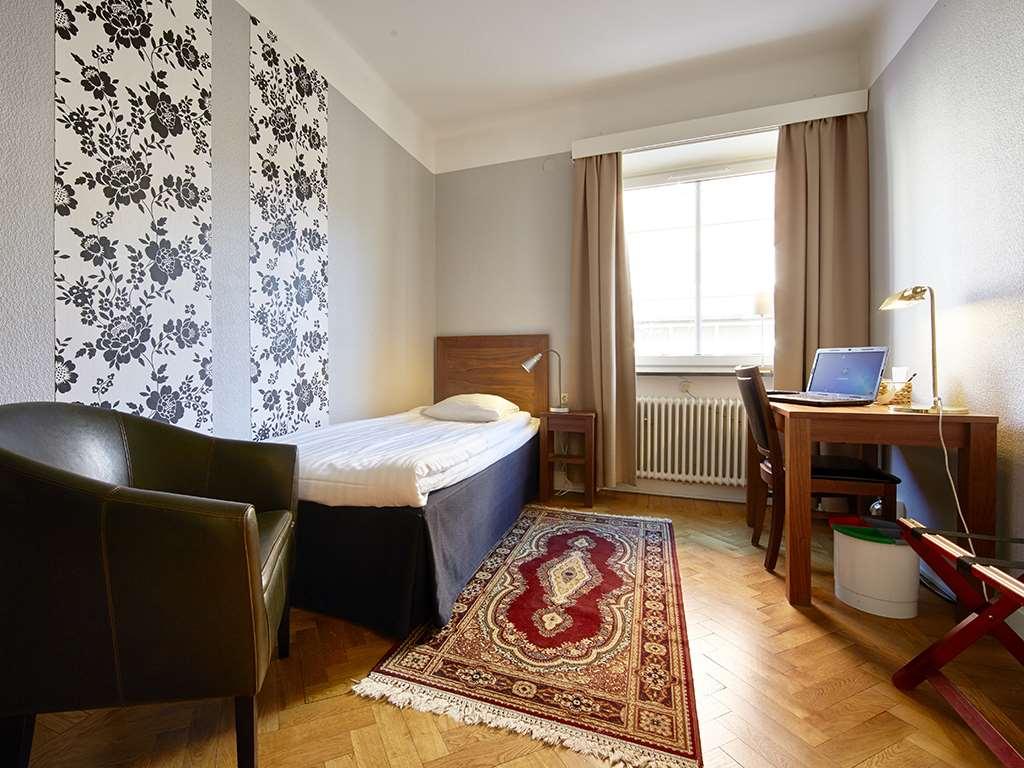 First Hotel City Eskilstuna Zimmer foto